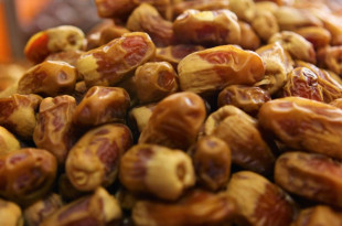 close up photo of dried dates